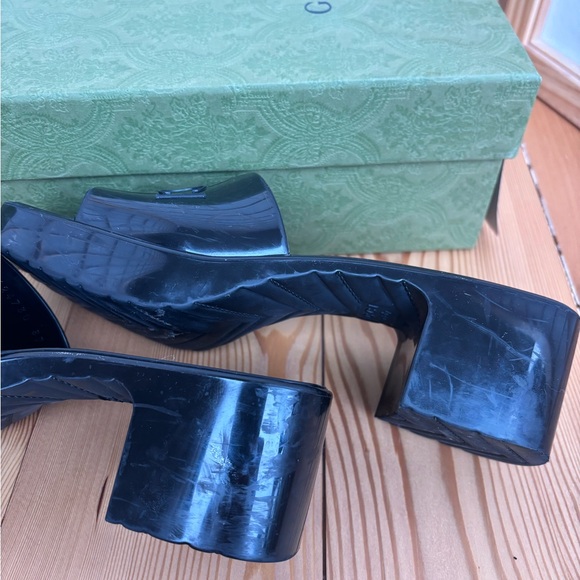 Gucci Black Rubber Sandals - Picture 7 of 9